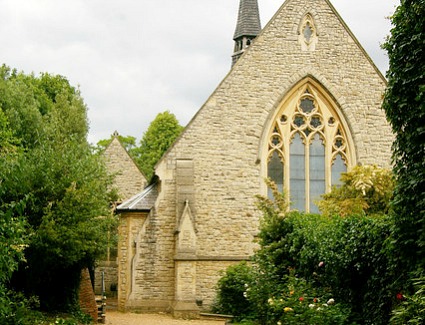 Prenotare un hotel in Rosslyn Hill Unitarian Chapel